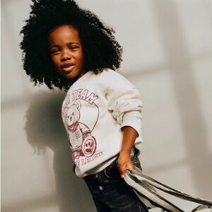 ZARA BEAR PRINT SWEATSHIRT